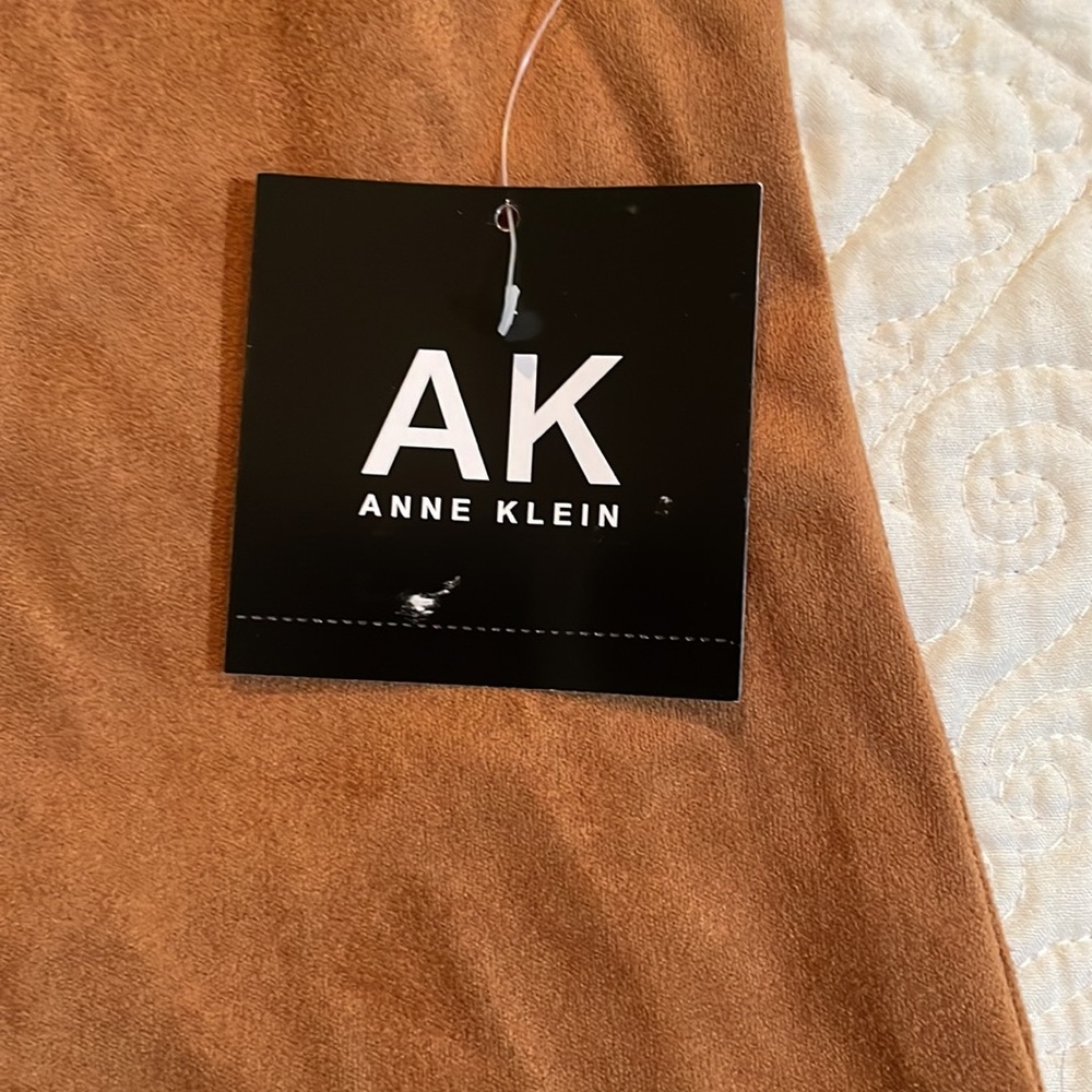 Anne Klein, Faux Seude Dress- Brown, Size Large NWT - Picture 3 of 5